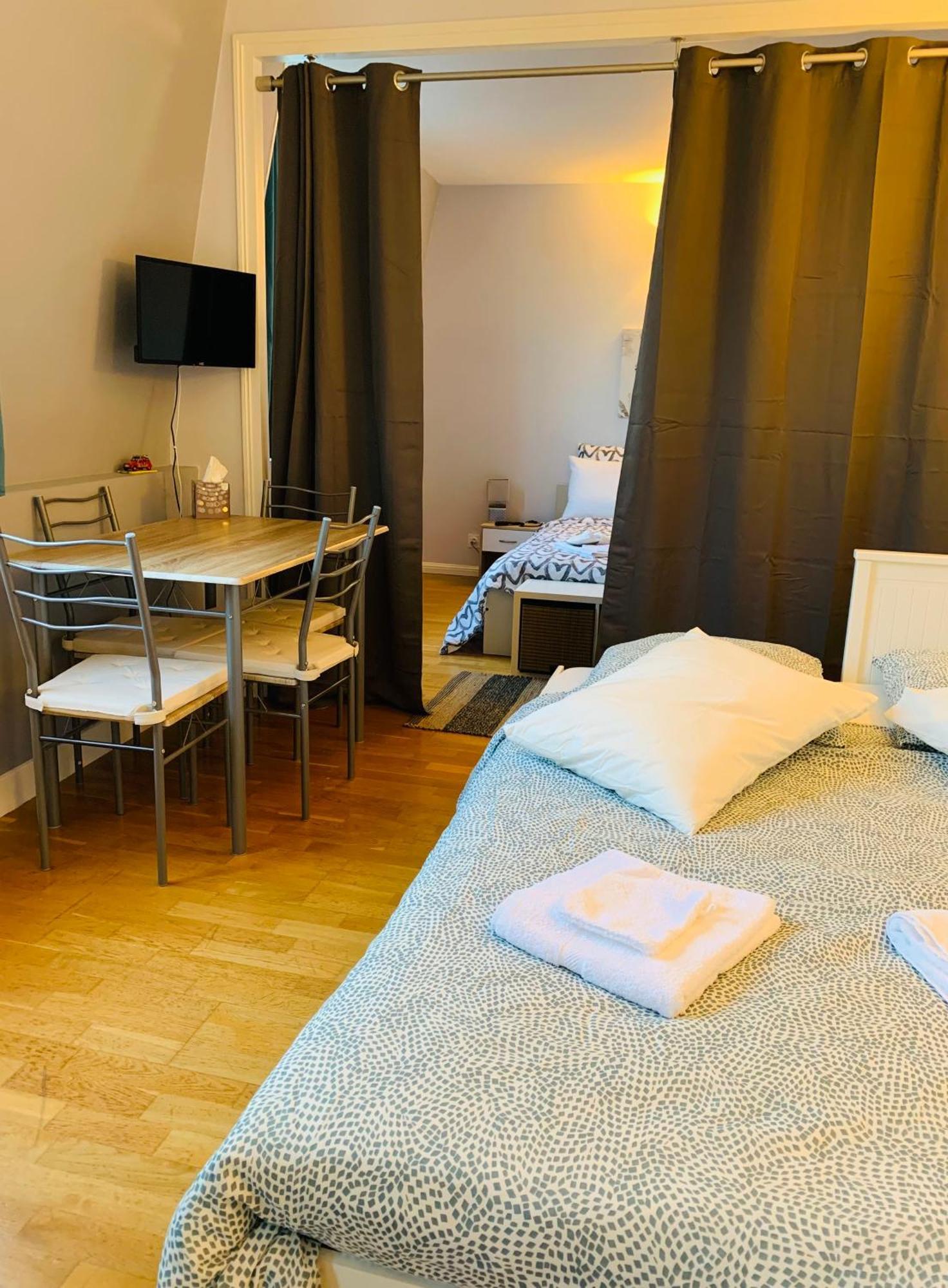 Hotel Les Tourterelles Vendôme Zimmer foto